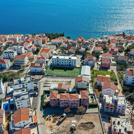 Luxury Apartment Pia With Swimming Pool And Grill Trogir Eksteriør bilde