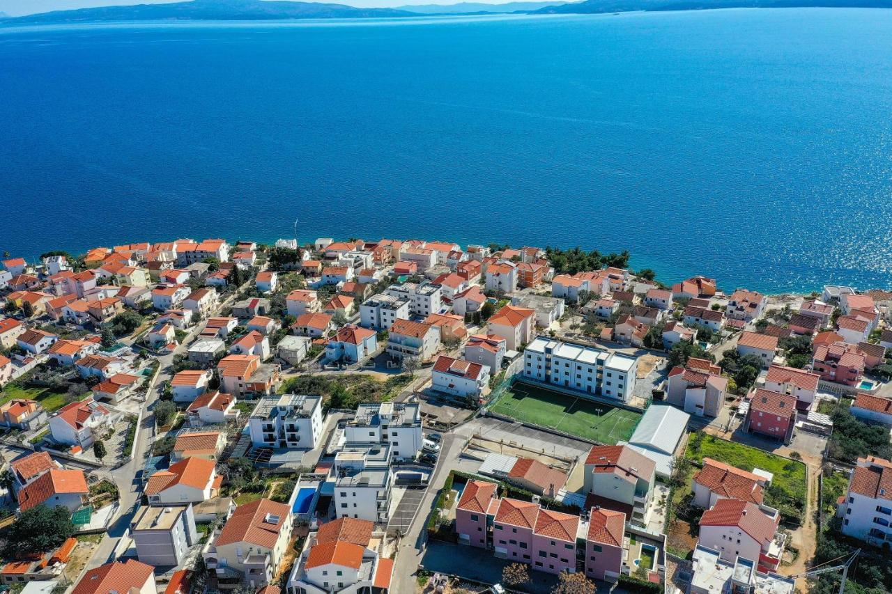 Luxury Apartment Pia With Swimming Pool And Grill Trogir Eksteriør bilde