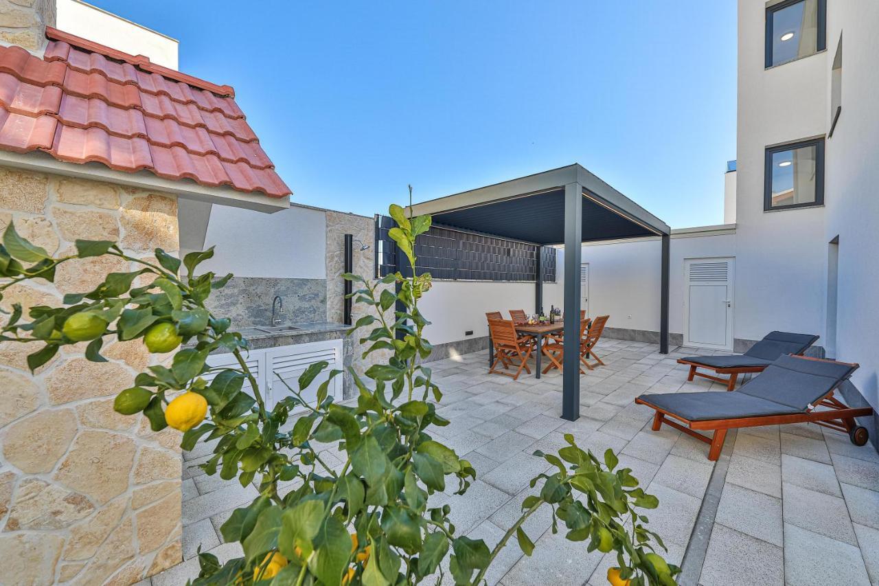 Luxury Apartment Pia With Swimming Pool And Grill Trogir Eksteriør bilde